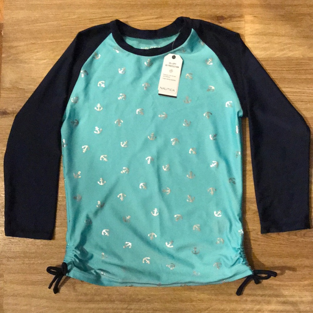 Nautica Rashguard.